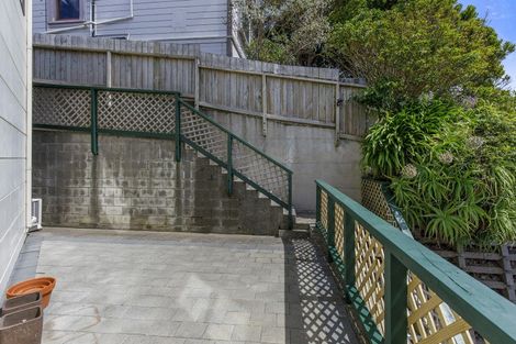 Photo of property in 53 Hankey Street, Mount Cook, Wellington, 6011