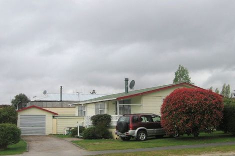 Photo of property in 11a Tobin Place, Richmond Heights, Taupo, 3330