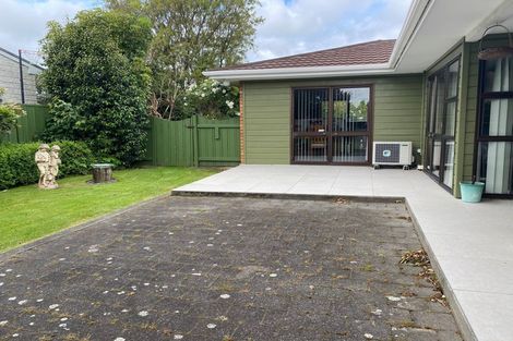 Photo of property in 10 Windsor Avenue, Waikanae, 5036