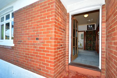 Photo of property in 17 Junction Road, Ravensbourne, Dunedin, 9022