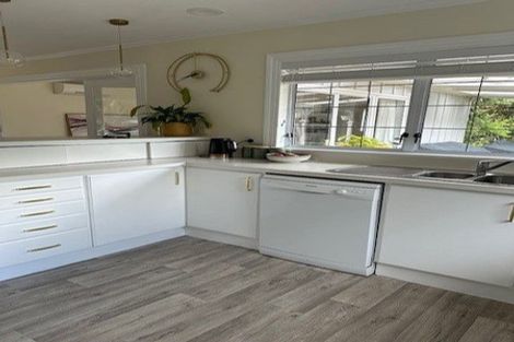 Photo of property in 112 Leinster Avenue, Raumati South, Paraparaumu, 5032