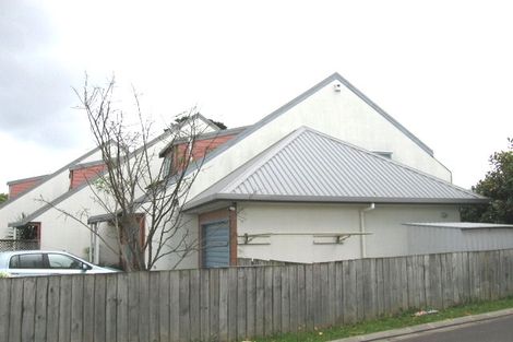 Photo of property in 1 Blumhardt Place, Avondale, Auckland, 1026