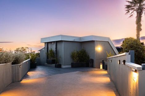 Photo of property in 29 The Track, Plimmerton, Porirua, 5026