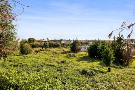 Photo of property in 24 Norfolk Street, Patea, 4520