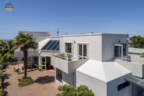 Photo of property in 28 Le Quesne Road, Bay View, Napier, 4104