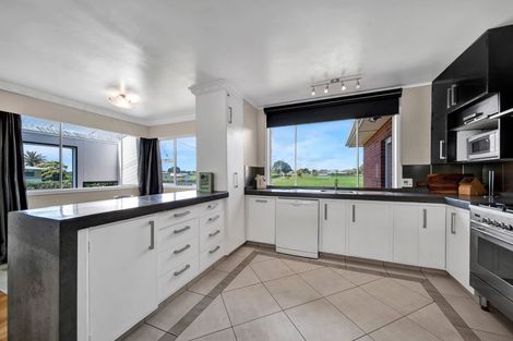Photo of property in 1 Tiromoana Crescent, Bell Block, New Plymouth, 4312
