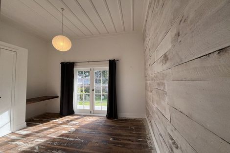 Photo of property in 31 Dunk Place, Milson, Palmerston North, 4414