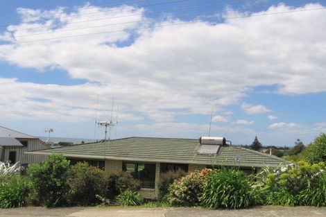Photo of property in 13 The Crescent, Waihi Beach, 3611