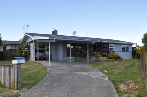 Photo of property in 69 Apollo Parade, Milson, Palmerston North, 4414