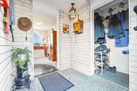 Photo of property in 104 Princess Street, Waitara, 4383