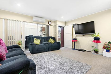 Photo of property in 2/280 Shirley Road, Papatoetoe, Auckland, 2025