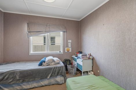 Photo of property in 1 Ure Street, Windsor, Invercargill, 9810