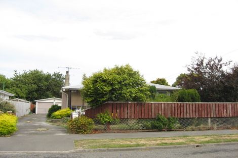 Photo of property in 24 Frensham Crescent, Woolston, Christchurch, 8062