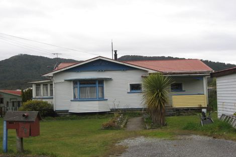 Photo of property in 738 Seven Mile Road, Runanga, 7803