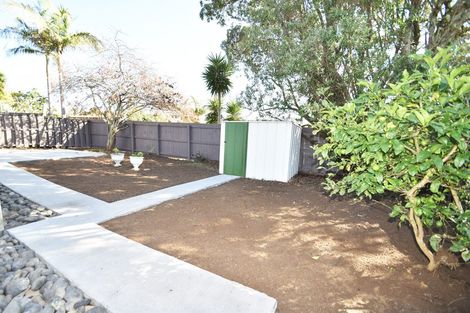 Photo of property in 9 Wairata Place, Te Atatu South, Auckland, 0610