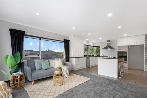 Photo of property in 44 Sailmaker Close, Whitby, Porirua, 5024