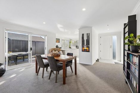 Photo of property in 18 Raynor Crescent, Pyes Pa, Tauranga, 3112