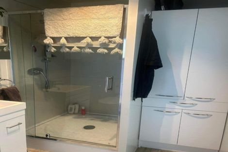 Photo of property in 227 Hillcrest Road, Wainui, 0931