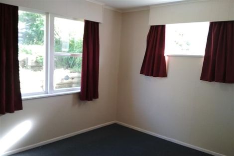 Photo of property in 55 Batchelor Street, Newlands, Wellington, 6037