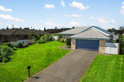Photo of property in 60 Elsie Drive, Waiuku, 2123