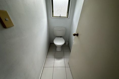 Photo of property in 1/154 Rathgar Road, Henderson, Auckland, 0610