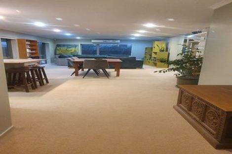 Photo of property in 10 Longbush Road, Te Atatu Peninsula, Auckland, 0610