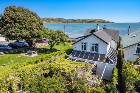 Photo of property in 32 Steyne Avenue, Plimmerton, Porirua, 5026
