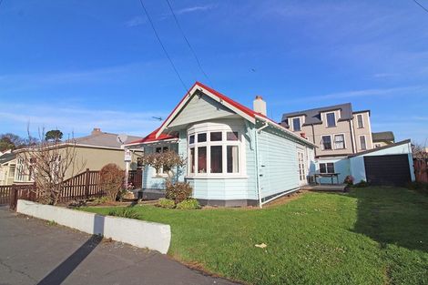 Photo of property in 39 Howe Street, North Dunedin, Dunedin, 9016