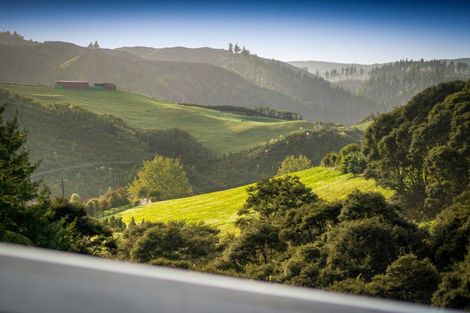 Photo of property in 6 Bridle Way, Hunua, Papakura, 2583