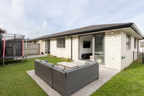 Photo of property in Waterview Estate, 5/4 Greystone Place, Omokoroa, 3114