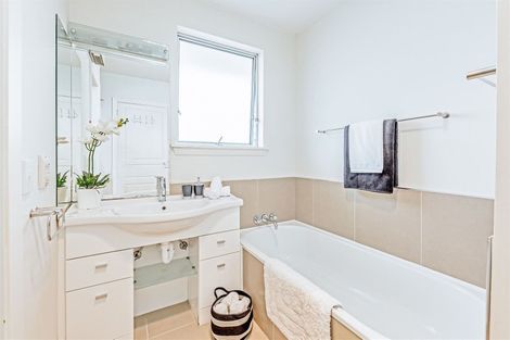 Photo of property in 21 Bucknell Street, Sockburn, Christchurch, 8042