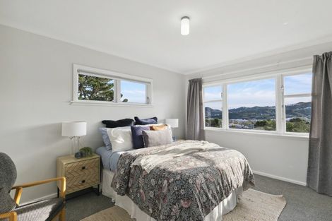 Photo of property in 3 Grenfell Drive, Karori, Wellington, 6012