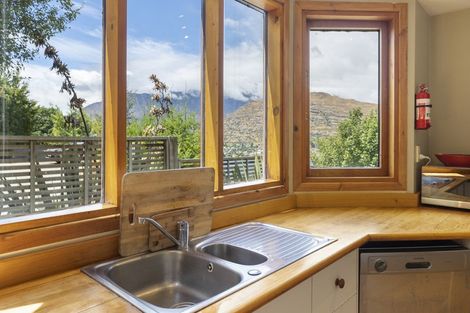 Photo of property in 7 Woodbury Rise, Queenstown, 9300