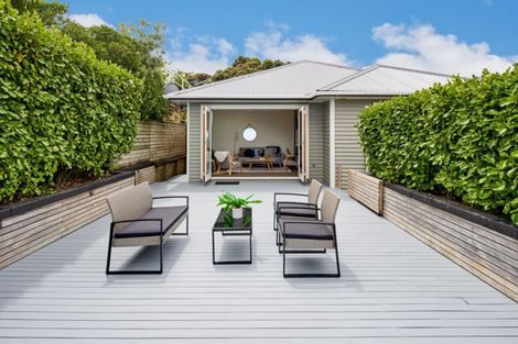 Photo of property in 110 Wexford Road, Miramar, Wellington, 6022