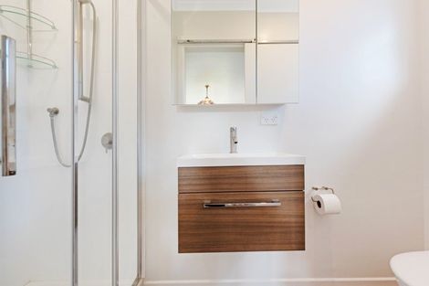 Photo of property in 17 Dale Road, Raumati South, Paraparaumu, 5032