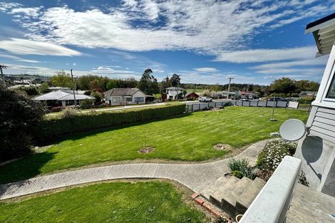 Photo of property in 2 Armstrong Street, Balclutha, 9230