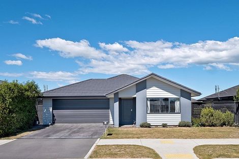 Photo of property in 66 Shillingford Boulevard, Rolleston, 7615