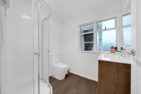 Photo of property in 11 Miro Street, New Lynn, Auckland, 0600