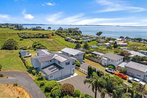 Photo of property in 499 Grahams Beach Road, Manukau Heads, Waiuku, 2684
