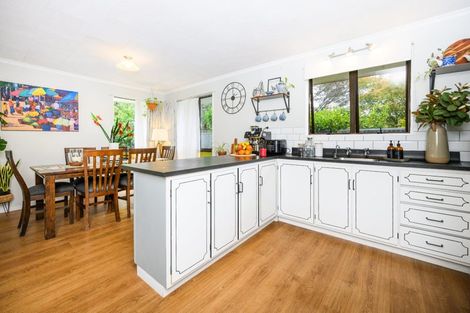 Photo of property in 83 Shamrock Street, Takaro, Palmerston North, 4412