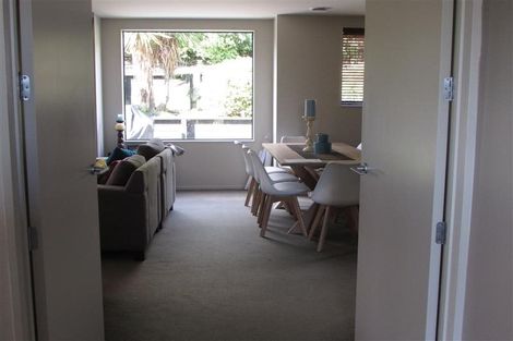Photo of property in 27 Harrowglen Drive, Northcross, Auckland, 0632