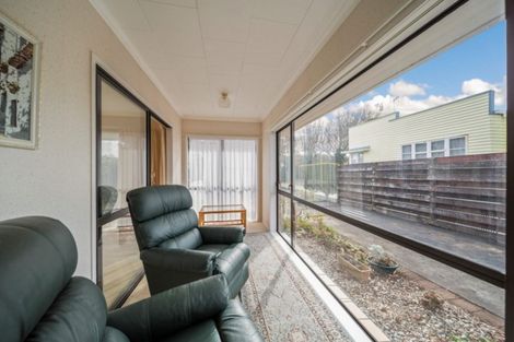 Photo of property in 6a Cornwall Street, Brooklands, New Plymouth, 4310