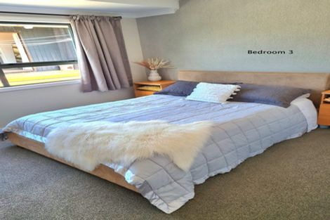 Photo of property in 17 Brewster Road, Pukekawa, Tuakau, 2696