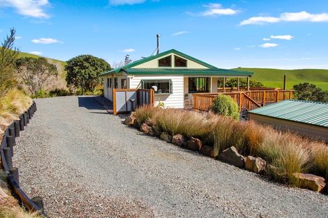 Photo of property in 598a Oneriri Road, Kaiwaka, 0573