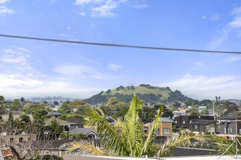 Photo of property in 23a Onepoto Road, Hauraki, Auckland, 0622