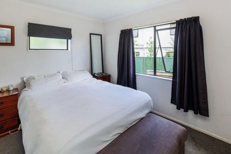 Photo of property in 27 Newton Place, Westbrook, Palmerston North, 4412