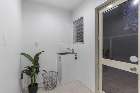 Photo of property in 2/20 Rambler Crescent, Beach Haven, Auckland, 0626