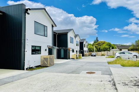 Photo of property in 36d Seymour Road, Sunnyvale, Auckland, 0612