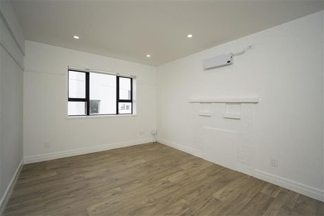 Photo of property in 8/349 Tamaki Drive, Saint Heliers, Auckland, 1071