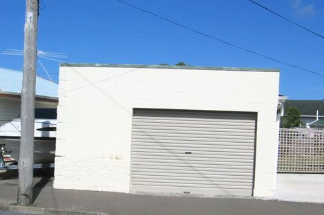 Photo of property in 42 Strathavon Road, Miramar, Wellington, 6022